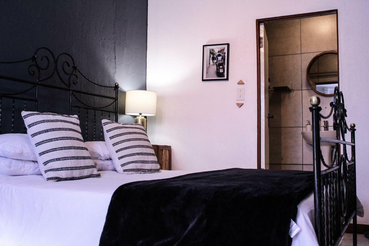 84 On Fourth Guest House Johannesburg Luaran gambar